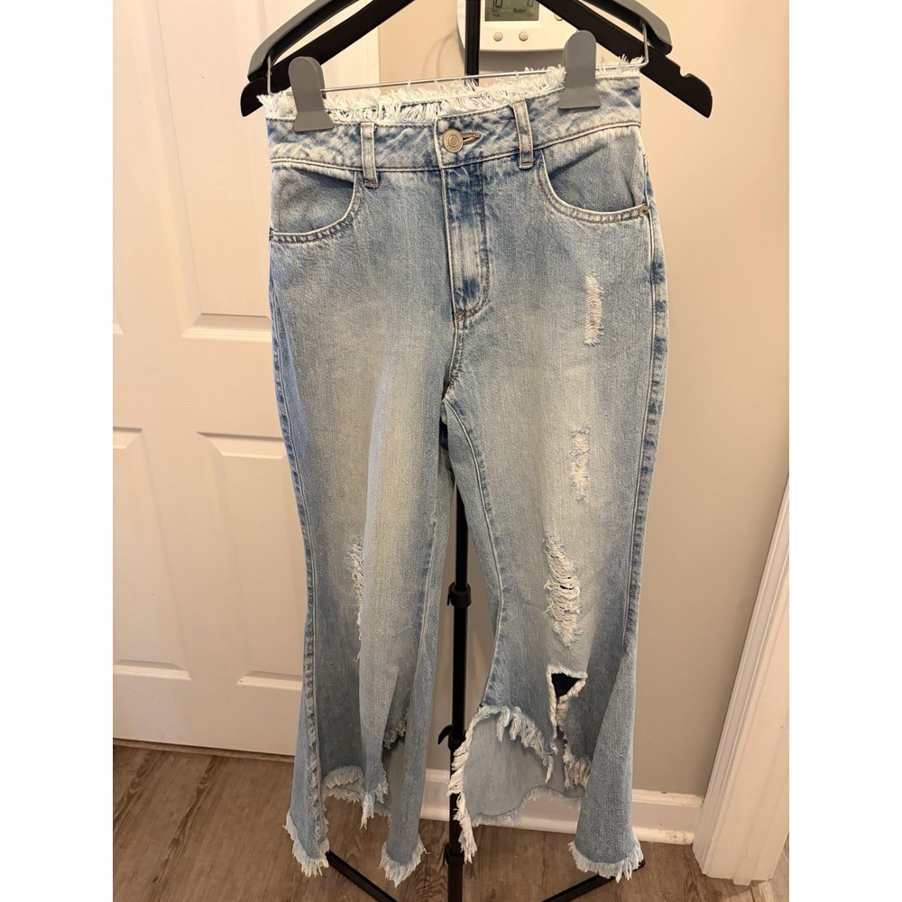 Studio F Distressed High Rise Flare Jeans Frayed Hem Light Wash Size 4 Festival